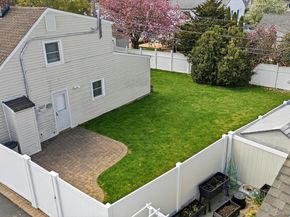 124 Saddle Lane, Levittown NY 11756