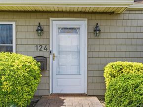 124 Saddle Lane, Levittown NY 11756