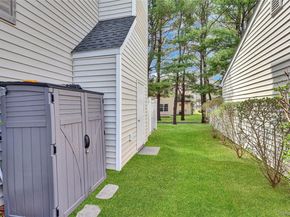 4 Dove Path, Coram NY 11727