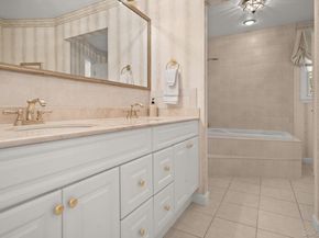 32 Fairway Place, Cold Spring Harbor NY 11724