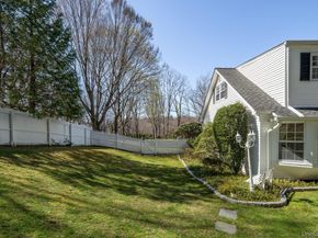 32 Fairway Place, Cold Spring Harbor NY 11724