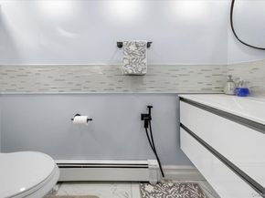 2 Vanderbilt Parkway, Dix Hills NY 11746