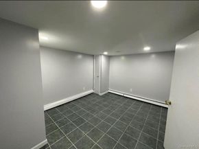 2 Vanderbilt Parkway, Dix Hills NY 11746