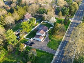 2 Vanderbilt Parkway, Dix Hills NY 11746