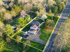 2 Vanderbilt Parkway, Dix Hills NY 11746