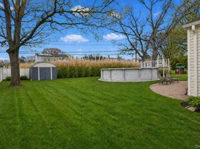 92 Nimbus Road, Holbrook NY 11741