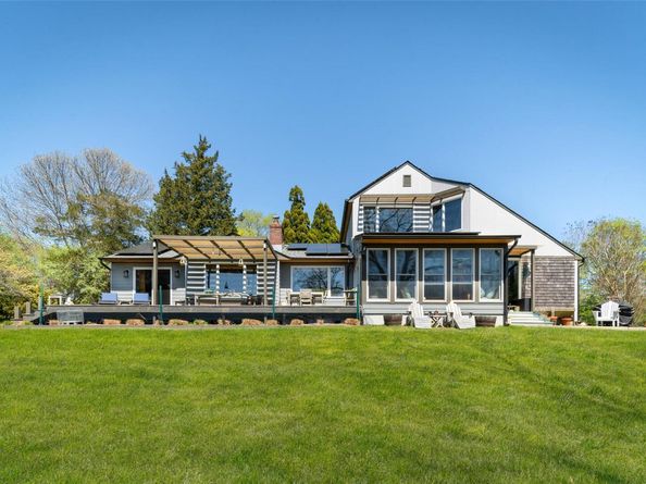 7 Gazon Road, Shelter Island Heights NY 11964