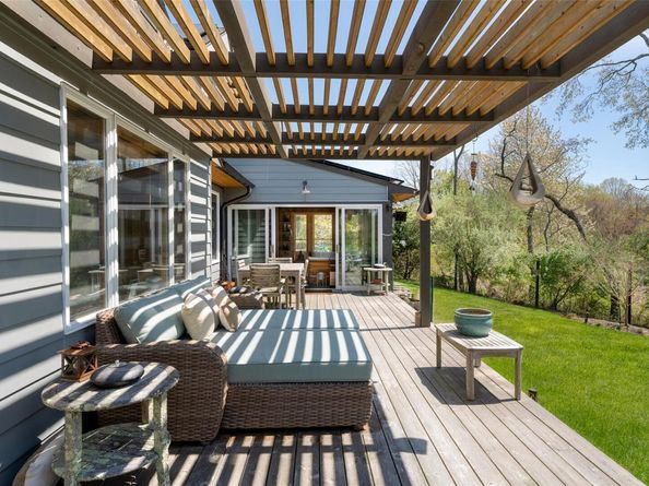 7 Gazon Road, Shelter Island Heights NY 11964