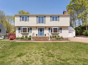65 N Country Road, Shoreham NY 11786