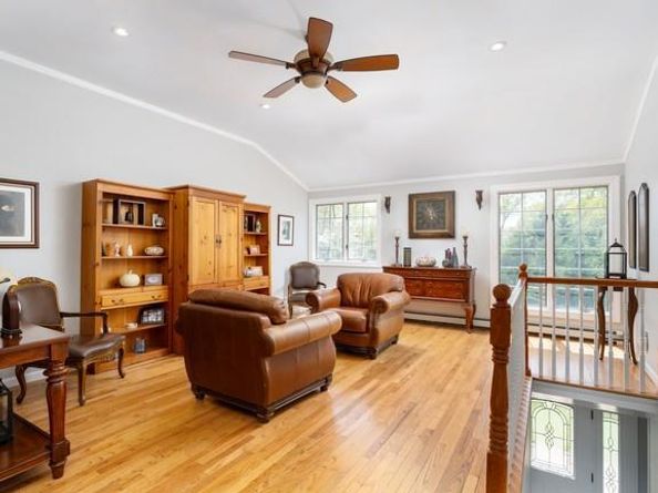 65 N Country Road, Shoreham NY 11786