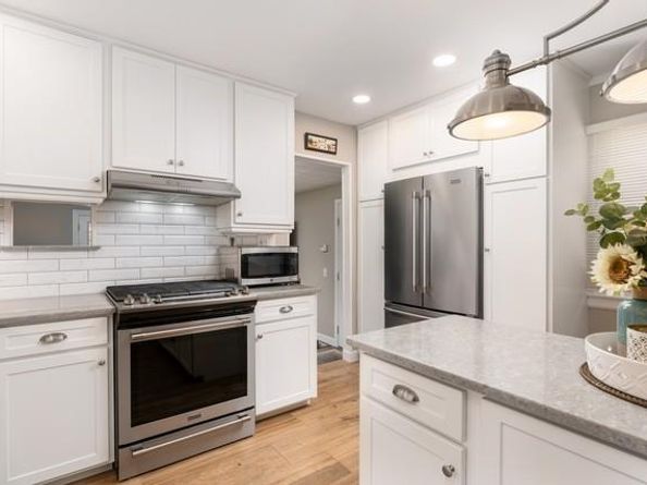 65 N Country Road, Shoreham NY 11786