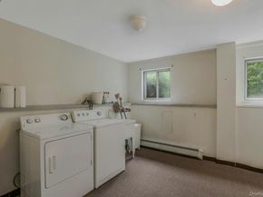 43 Floyd Place, East Norwich NY 11732
