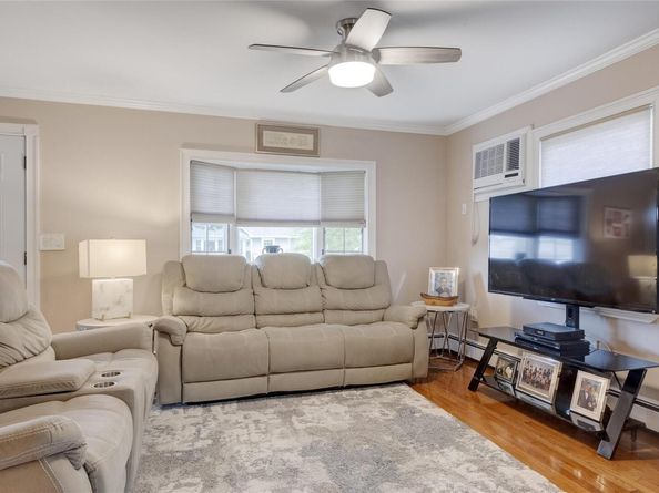 296 Jerome Avenue, Carle Place NY 11514