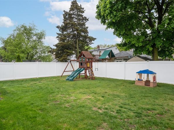 296 Jerome Avenue, Carle Place NY 11514
