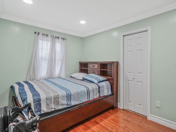 248 44th Street, Lindenhurst NY 11757