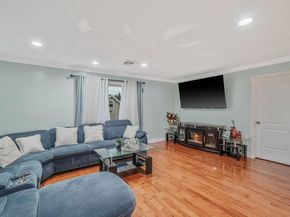 248 44th Street, Lindenhurst NY 11757