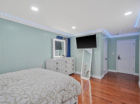 248 44th Street, Lindenhurst NY 11757