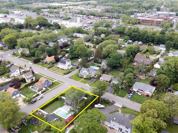 143 Hallock Street, Riverhead NY 11901