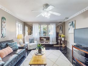 52-04 Redfield Street, Douglaston NY 11362