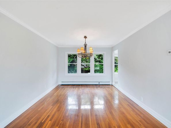 61 Riviera Drive S, Massapequa NY 11758