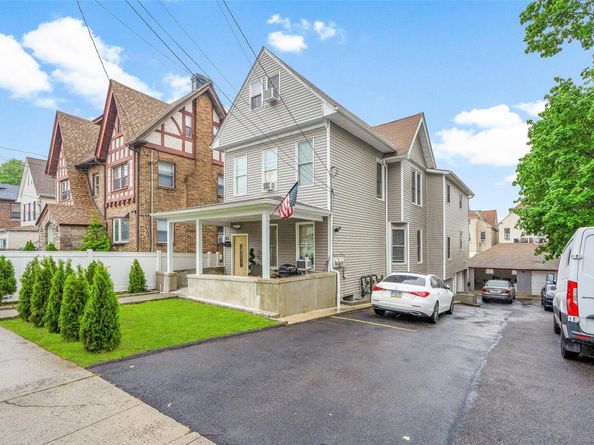 41 AKA 43 Sherwood Avenue, Yonkers NY 10704