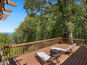3 Summit Drive, Baiting Hollow NY 11933