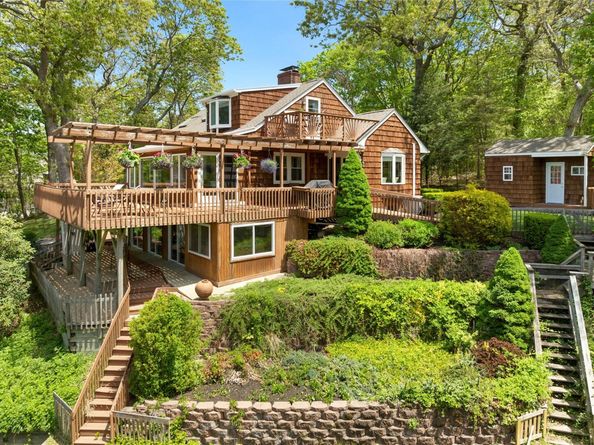 3 Summit Drive, Baiting Hollow NY 11933