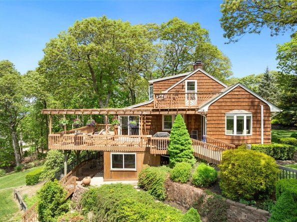 3 Summit Drive, Baiting Hollow NY 11933