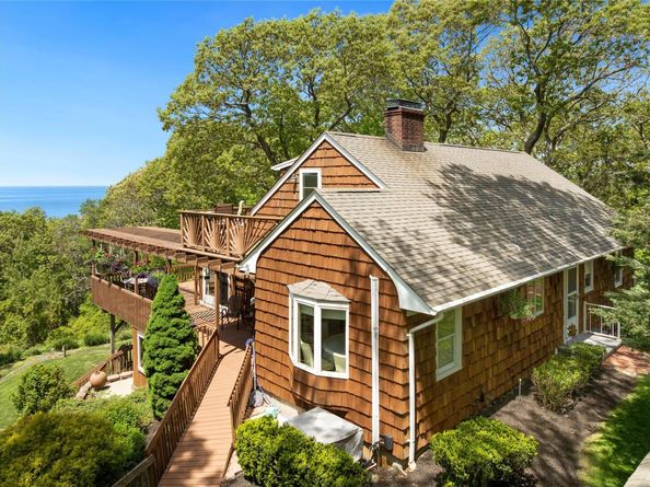 3 Summit Drive, Baiting Hollow NY 11933
