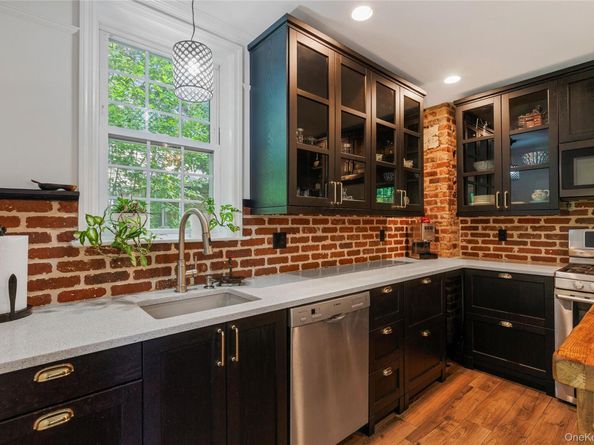 724 Stuart Avenue, Mamaroneck NY 10543