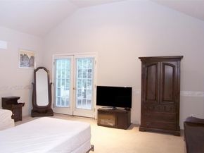 497 Oak Bluff Court, Moriches NY 11955