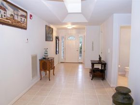 497 Oak Bluff Court, Moriches NY 11955