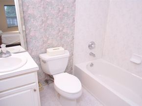 497 Oak Bluff Court, Moriches NY 11955