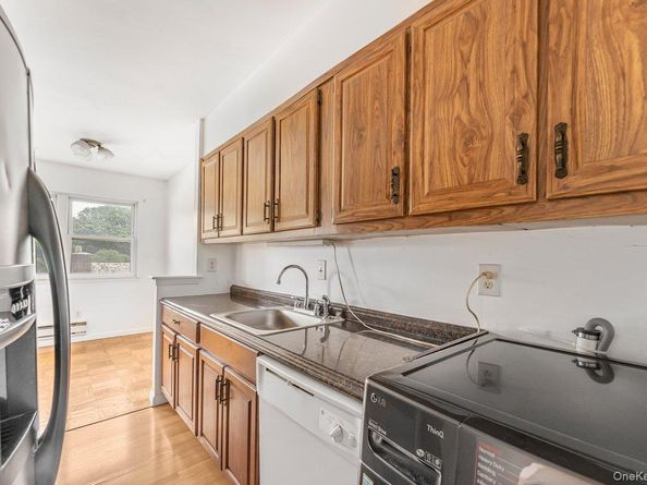 77 Lorraine Terrace 336, Mount Vernon NY 10553