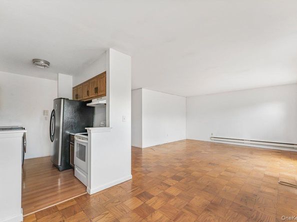 77 Lorraine Terrace 336, Mount Vernon NY 10553