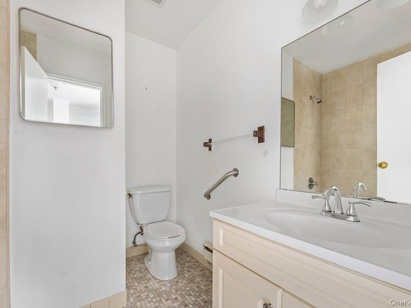 77 Lorraine Terrace 336, Mount Vernon NY 10553