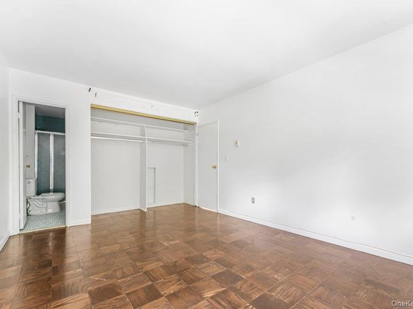 77 Lorraine Terrace 336, Mount Vernon NY 10553