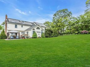16 Abbey Lane, East Setauket NY 11733