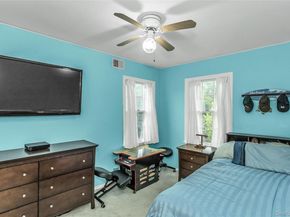 16 Abbey Lane, East Setauket NY 11733