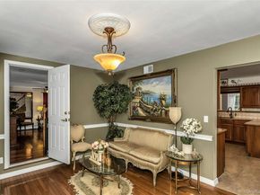 16 Abbey Lane, East Setauket NY 11733