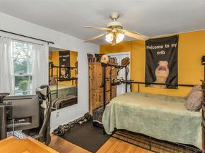 16 Abbey Lane, East Setauket NY 11733