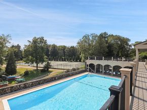 8 Langeloth Drive, Cortlandt Manor NY 10567