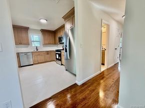 30 7th Street, Holbrook NY 11741