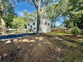 30 7th Street, Holbrook NY 11741