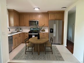 30 7th Street, Holbrook NY 11741