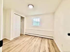 30 7th Street, Holbrook NY 11741