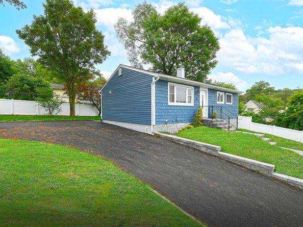 6 Ralph Young Avenue, Glen Cove NY 11542
