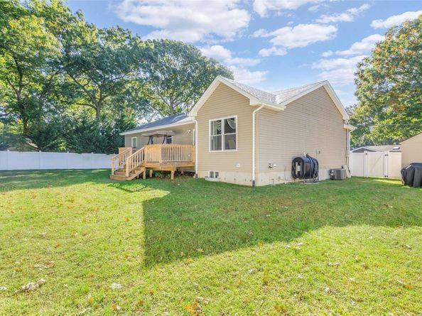 7 Henry Street, Centereach NY 11720