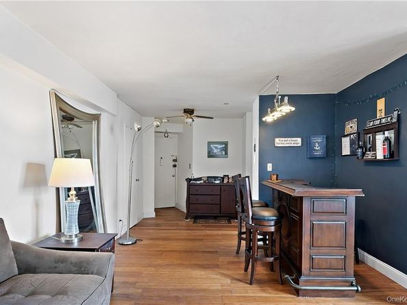 4320 Van Cortlandt Park East 6B, Bronx NY 10470