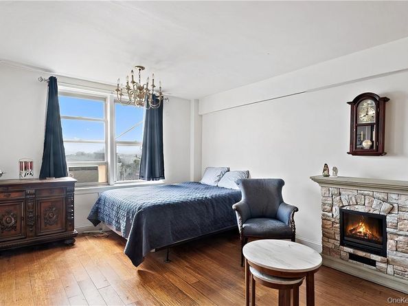 4320 Van Cortlandt Park East 6B, Bronx NY 10470